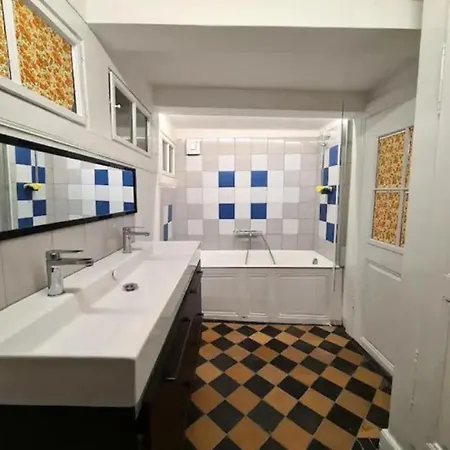 Dans Maison Alsacienne